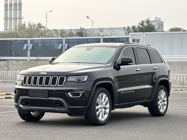 Jeep Grand Cherokee (imported)