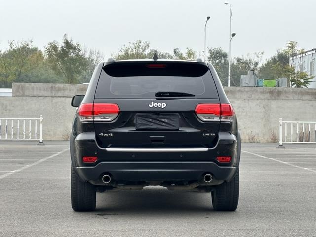 Jeep Grand Cherokee (imported)