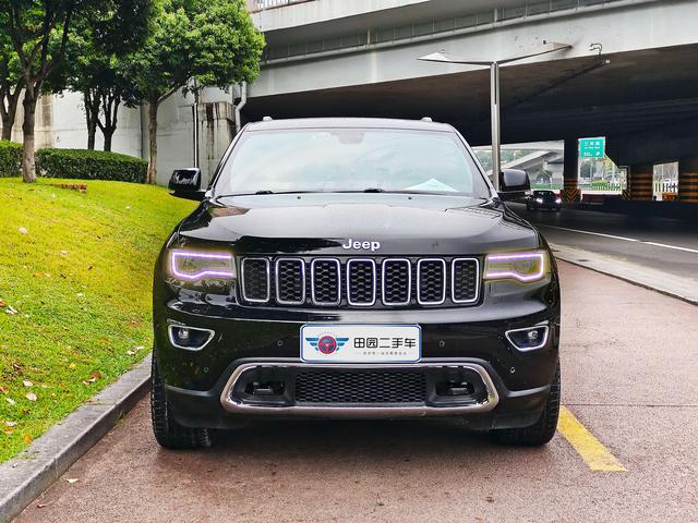 Jeep Grand Cherokee (imported)