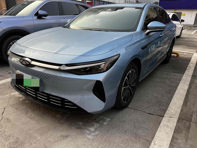 Chery Fengyun A8