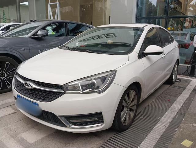 Chery Arrizo 5