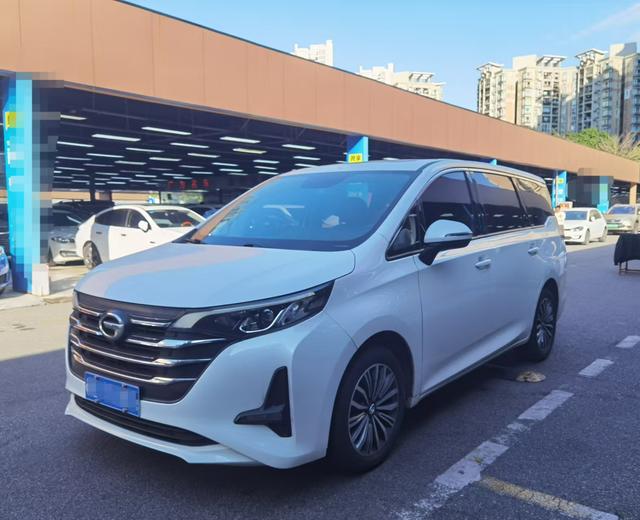 GAC Trumpchi M6