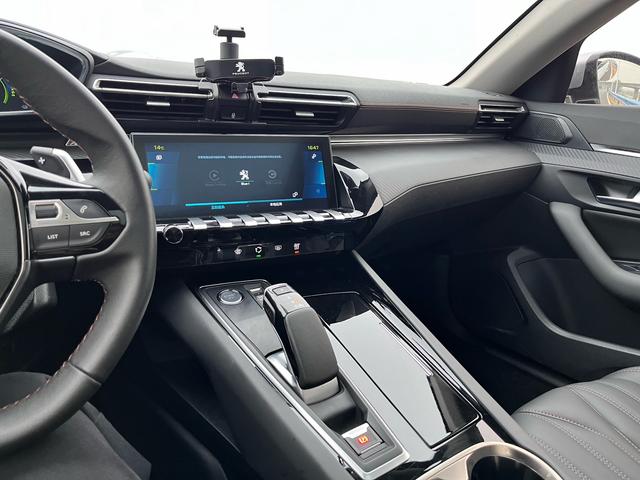 Peugeot 508L PHEV