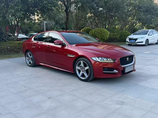 Jaguar XE