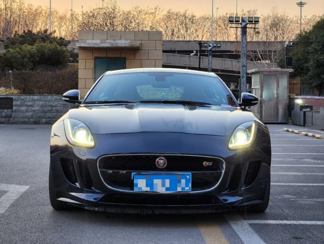 Jaguar F-TYPE