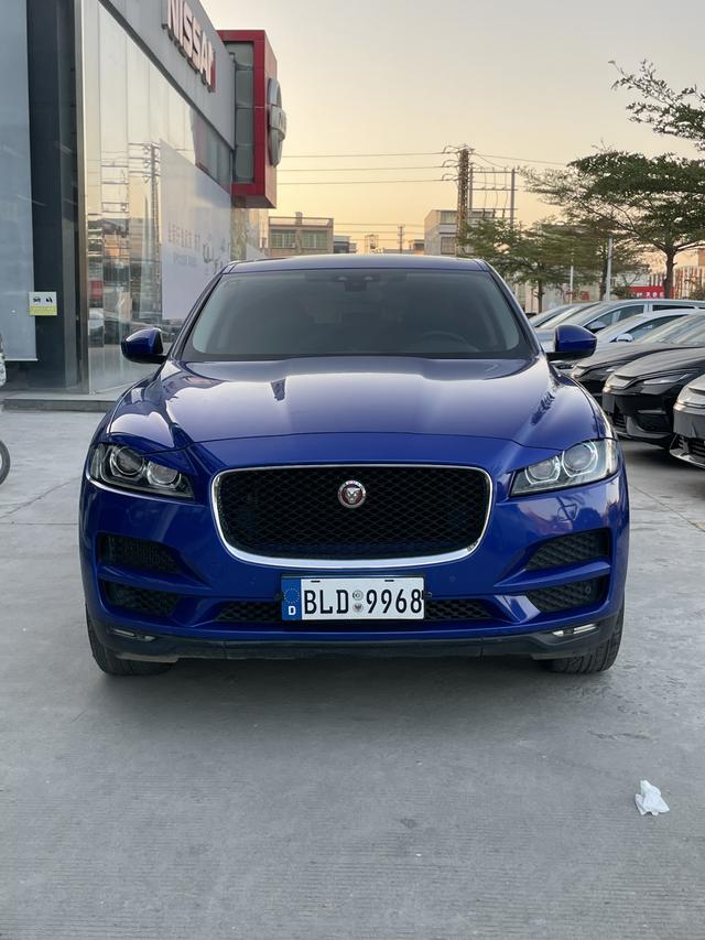 Jaguar F-PACE