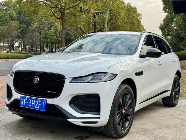 Jaguar F-PACE