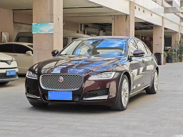 Jaguar XFL