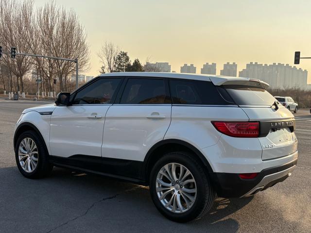 Lu Feng Landwind X7