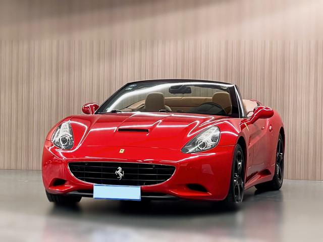 Ferrari California T