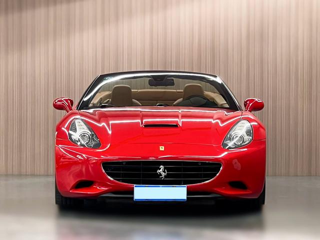 Ferrari California T