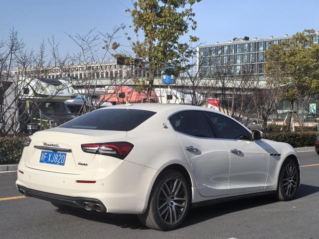 Maserati Ghibli