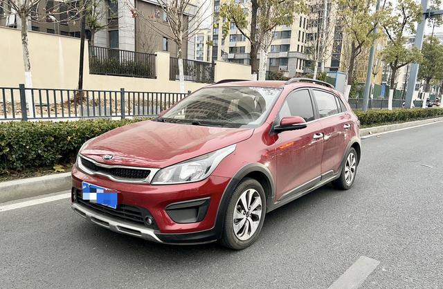 Kia KX CROSS