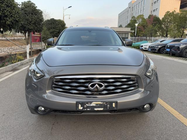 Infiniti FX