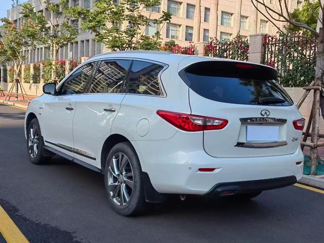 Infiniti QX60 (imported)