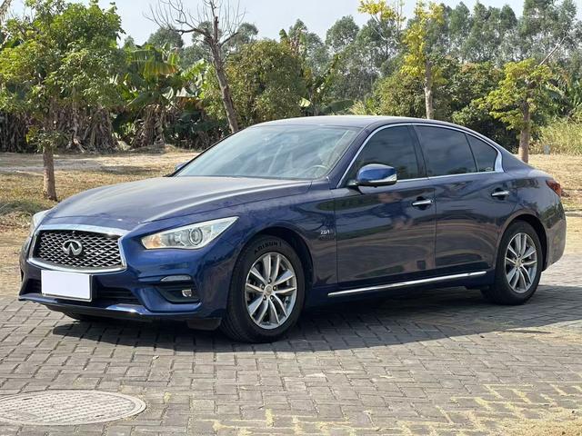 Infiniti Q50L