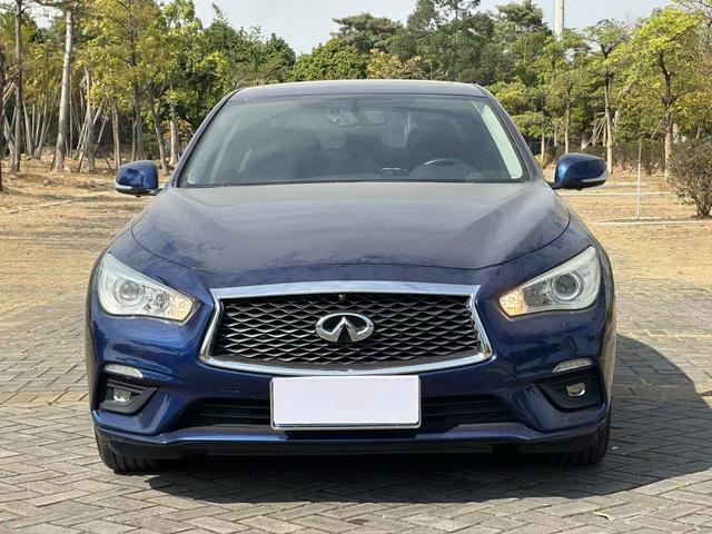 Infiniti Q50L