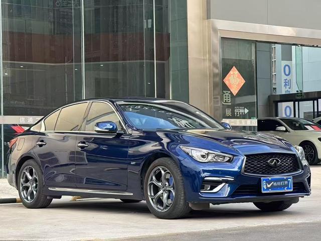 Infiniti Q50L