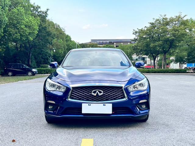 Infiniti Q50L