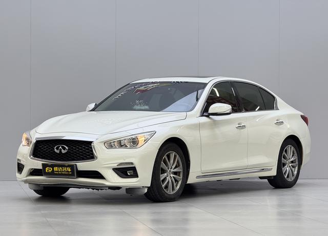 Infiniti Q50L