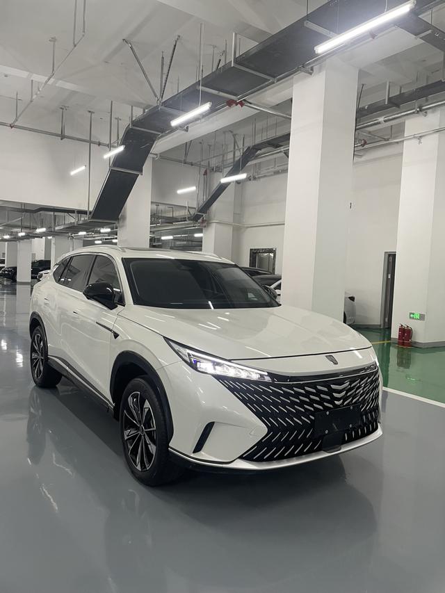 Roewe RX5