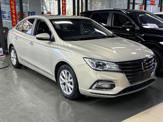 Roewe i5