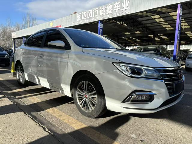 Roewe i5