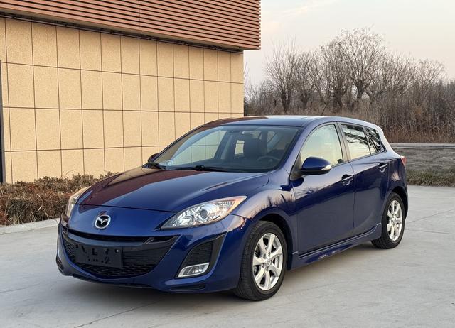 Mazda 3 (imported)