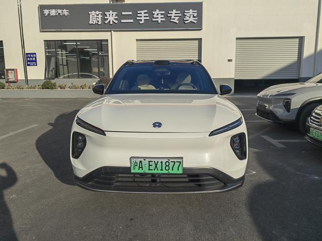 NIO ES6