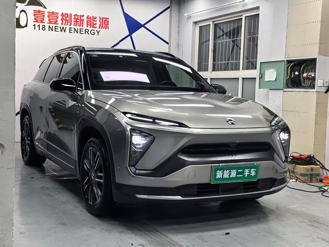 NIO ES6