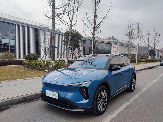 NIO ES6