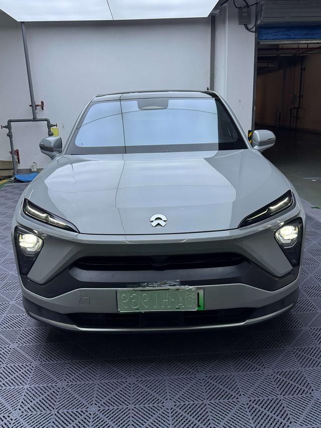 NIO EC6