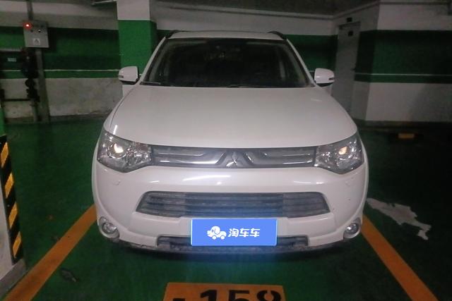 Mitsubishi Outlander (imported)