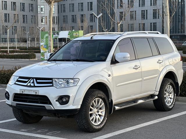 Mitsubishi Pajero Jinchang