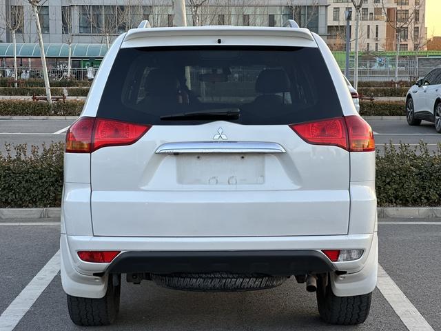 Mitsubishi Pajero Jinchang