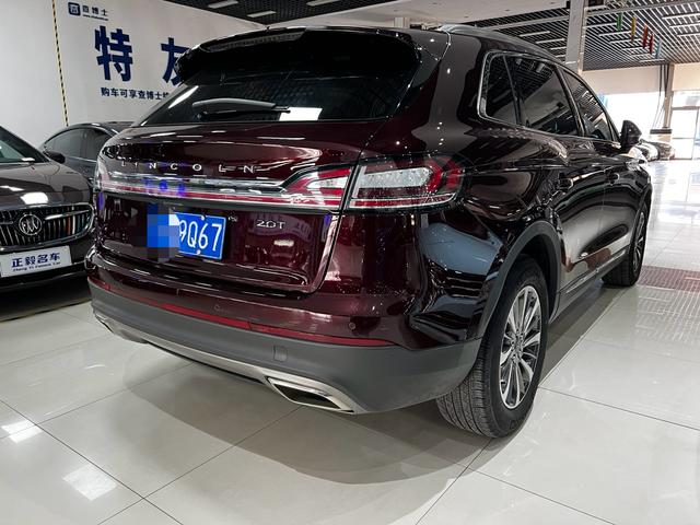 Lincoln Voyager (imported)