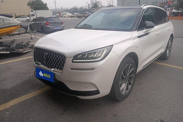 Lincoln Adventurer PHEV