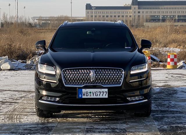 Lincoln Navigator