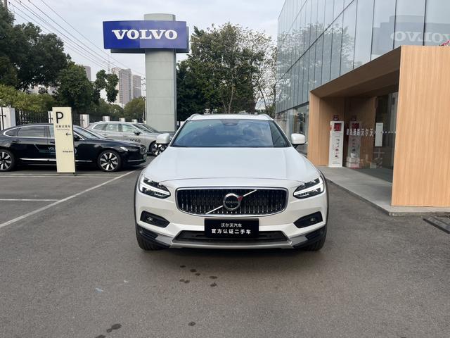 Volvo V90