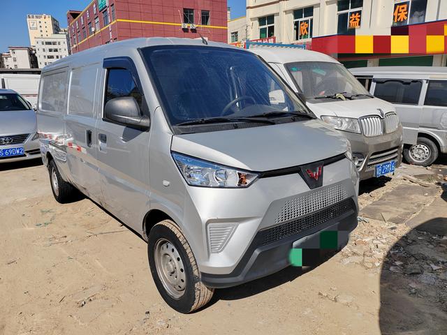 Wuling EV50