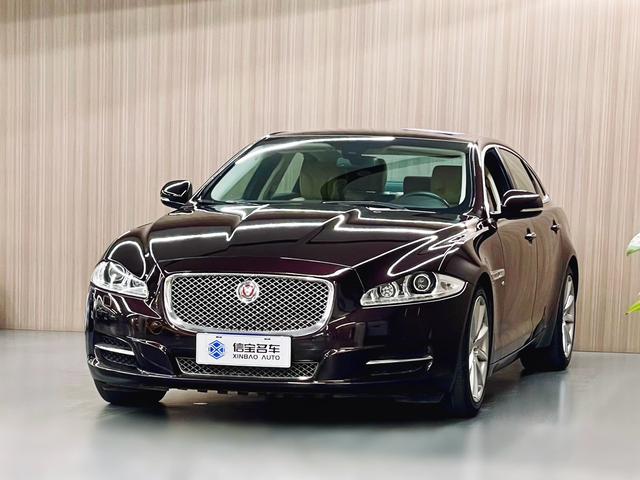 Jaguar XJ