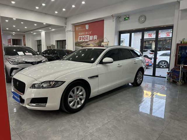 Jaguar XF