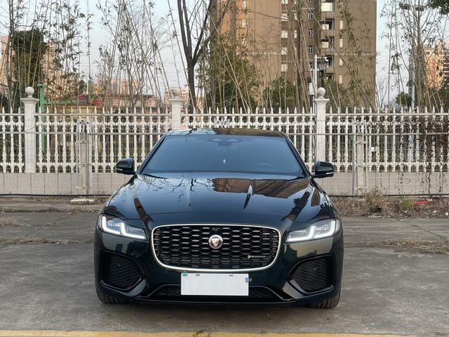 Jaguar XFL