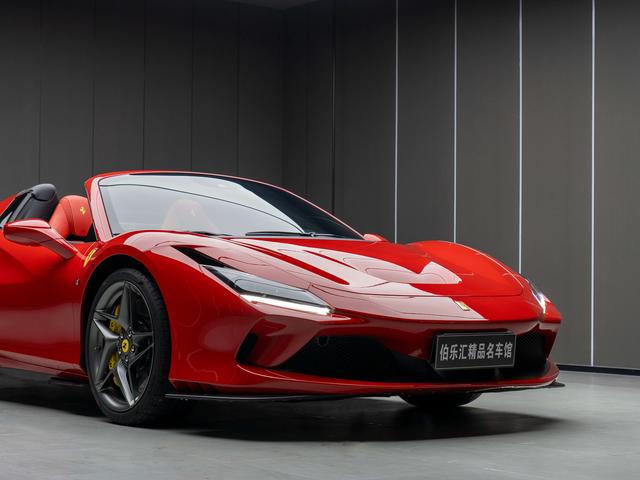 Ferrari F8