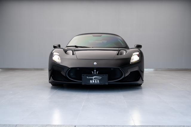 Maserati MC20