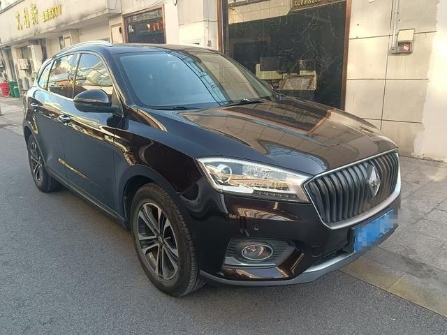 Borgward BX7