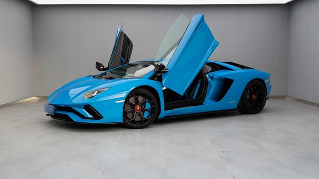 Lamborghini Aventador