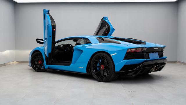 Lamborghini Aventador