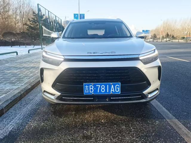 BAIC Beijing X7