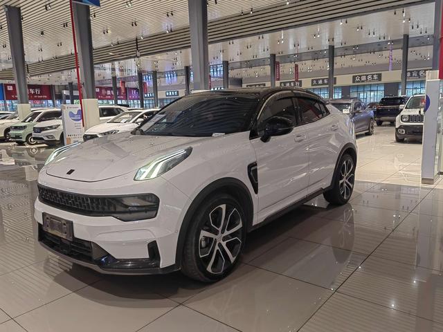 Lynk & Co 05